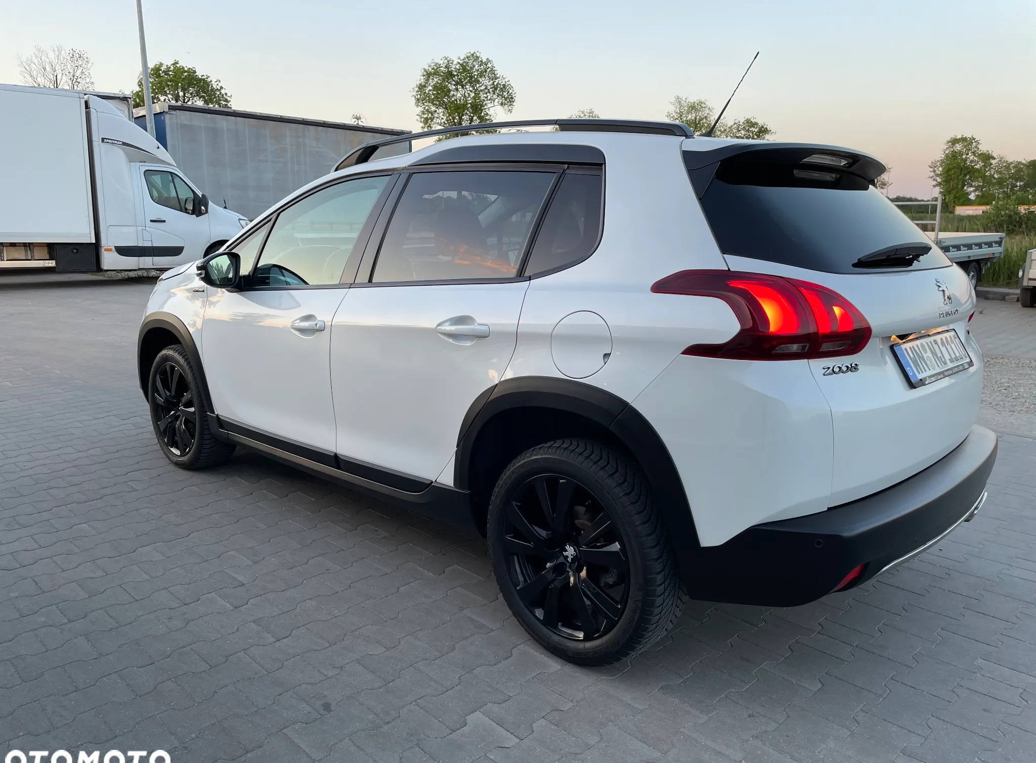 Peugeot 2008 cena 53900 przebieg: 40000, rok produkcji 2019 z Gostyń małe 326